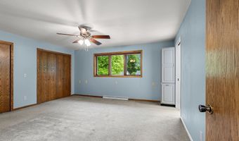 1023 W RIDGEVIEW Dr, Appleton, WI 54914