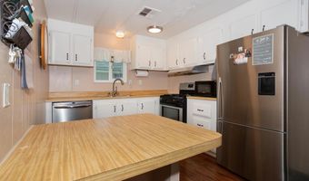 135 Beechwood Ln, Oceanside, CA 92054