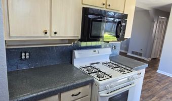 310 S Wickham St, Alvord, TX 76225