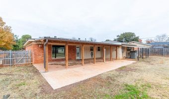 1961 River Oaks Cir, Abilene, TX 79605