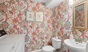 181 Meetinghouse Rd, Bedford, NH 03110
