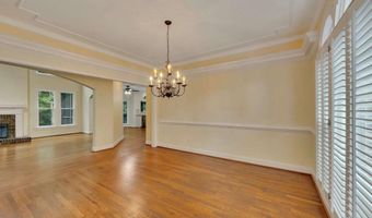 5035 Towne Lk, Woodstock, GA 30189