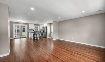 2 Riverview Pl, Cromwell, CT 06416