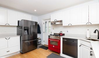 23 Van Winkle St 3, Boston, MA 02124