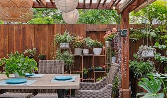 1129 Clarke Ln, Alameda, CA 94502