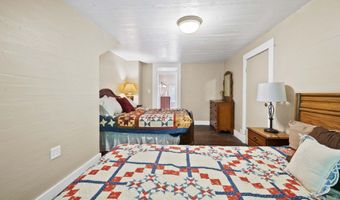 3361 Harrison Ave, Astoria, OR 97103