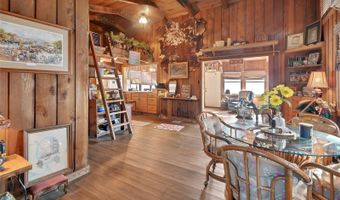 55512 FRONT St, Astor, FL 32102