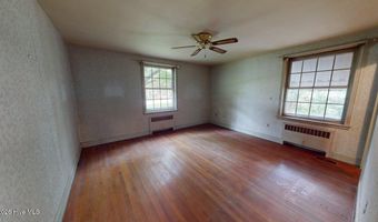 808 W South St, Ahoskie, NC 27910