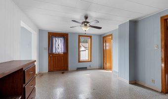 285 Division St, Algoma, WI 54201