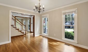 1012 New Dover Rd, Apex, NC 27502