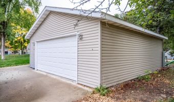 112 S College St, Adams, WI 53910