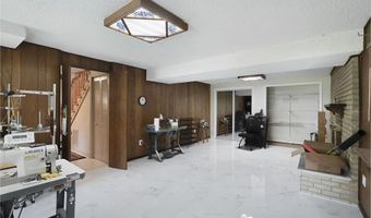 8418 STONE GATE Dr, Annandale, VA 22003
