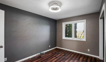 2050 NE 80th St, Altoona, IA 50009