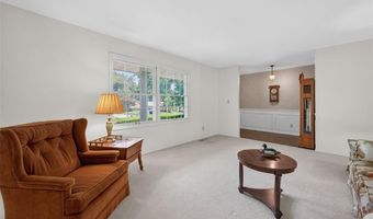 6 Helmsdale Ct, Ballwin, MO 63011