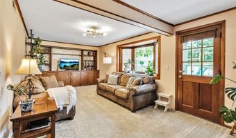 60 Fairways Blvd, Amherst, NY 14221