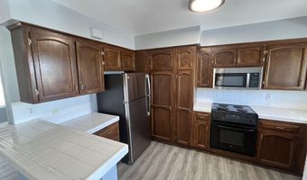 4800 Williamsburg Ln 216, La Mesa, CA 91942