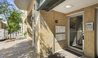 111 N Hamilton St 202, Madison, WI 53703