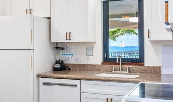 75-6040 Alii Dr #207, Kailua Kona, HI 96740