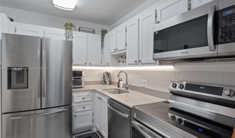 20301 W Country Club Dr 728, Aventura, FL 33180