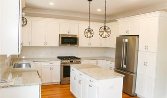 515 School St, North Kingstown, RI 02852