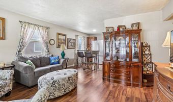 186 N 8th Ave, Beech Grove, IN 46107