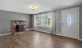 118 Duchess Rd, Cumberland, RI 02864
