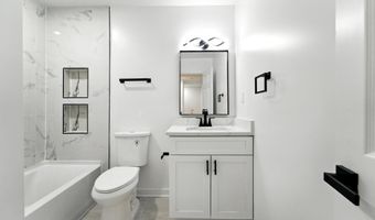 2339 N POWHATAN St, Arlington, VA 22205