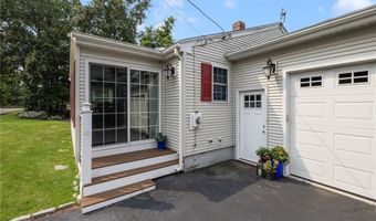 584 Blackrock Rd, Coventry, RI 02816