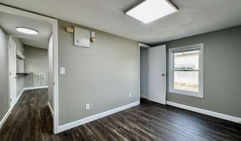 4 Green St, Athens, TN 37303