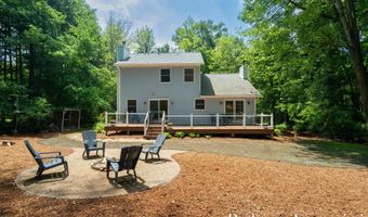 1016 Maple Hill Ave SE, Ada, MI 49301