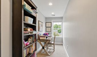 54 Michael Dr, Bristol, RI 02809