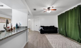 202 RIVERBEND Dr 103, Altamonte Springs, FL 32714