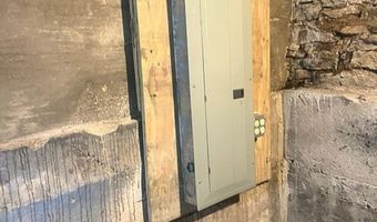 417 Manchester St, Aurora, IN 47001
