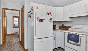 87 Maple Ridge Dr, Monmouth, ME 04259