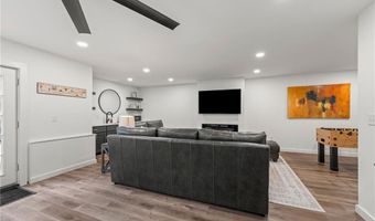 5 Dunvegan Ln, Bella Vista, AR 72715