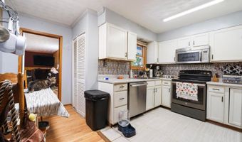 6628 Bateman Ln, Athens, OH 45701