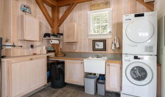 11 Grason Ln, Bar Harbor, ME 04609