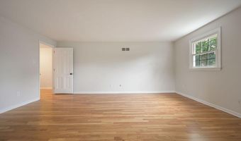 202 CLOVER Dr, Hockessin, DE 19707