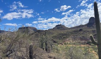 S Tillys Trail, Black Canyon City, AZ 85324
