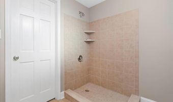 222 SILVER BIRCH Ln, Bear, DE 19701