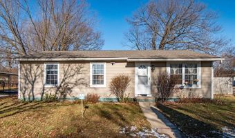 2163 Hemlock Dr, Ann Arbor, MI 48108