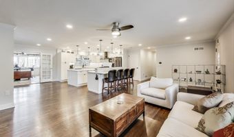 3100 N GLEBE Rd, Arlington, VA 22207