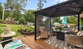 95 Pensacola Ave, Arden, NC 28704