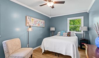 22 Collegeview Dr, Albany, NY 12211