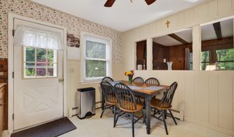 17 Hunters Path, Clinton, CT 06413