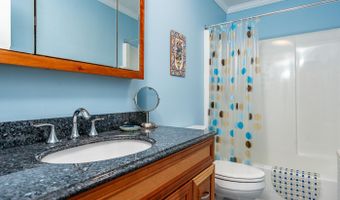 17 Ships Way, Bourne, MA 02532