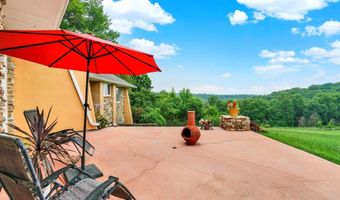 8272 WOODBINE Rd, Airville, PA 17302