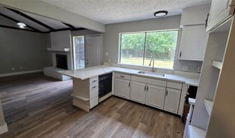 713 N Spears St, Alvarado, TX 76009