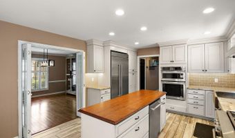 28 CLARK Rdg, Hockessin, DE 19707