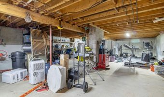 314 Wentworth Rd, Brookfield, NH 03872
